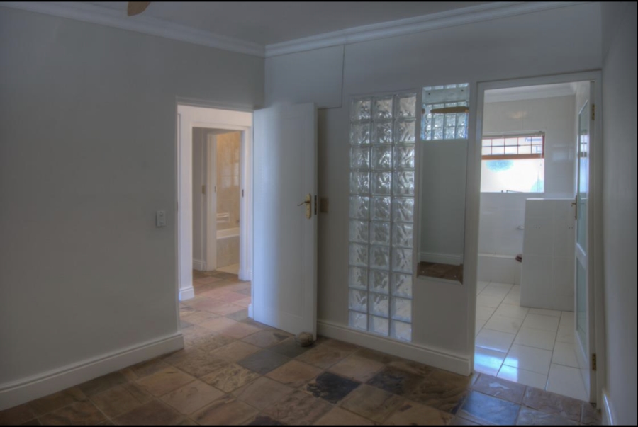 2 Bedroom Property for Sale in Gordons Bay Village Western Cape